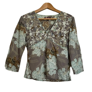 🇬🇧 MONSOON 💯 cotton blouse, blue floral pattern on a taupe background UK size 8